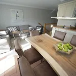 Helle Mit Sonniger Terrasse By Interhome Apartman *