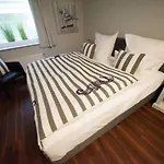 Helle Mit Sonniger Terrasse By Interhome Apartman *