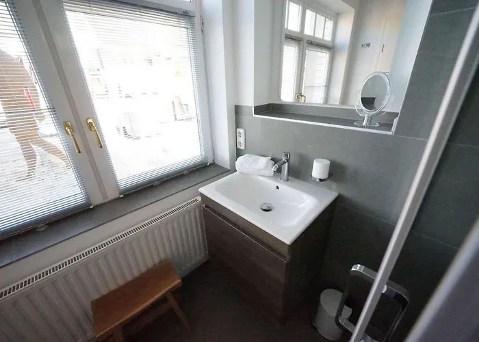 Helle Mit Sonniger Terrasse By Interhome Lejlighed *